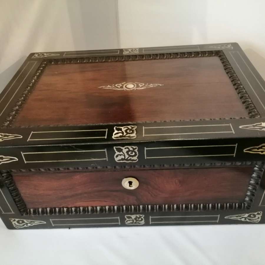 A Fine Quality 19th Century Rosewood Jewellery Box