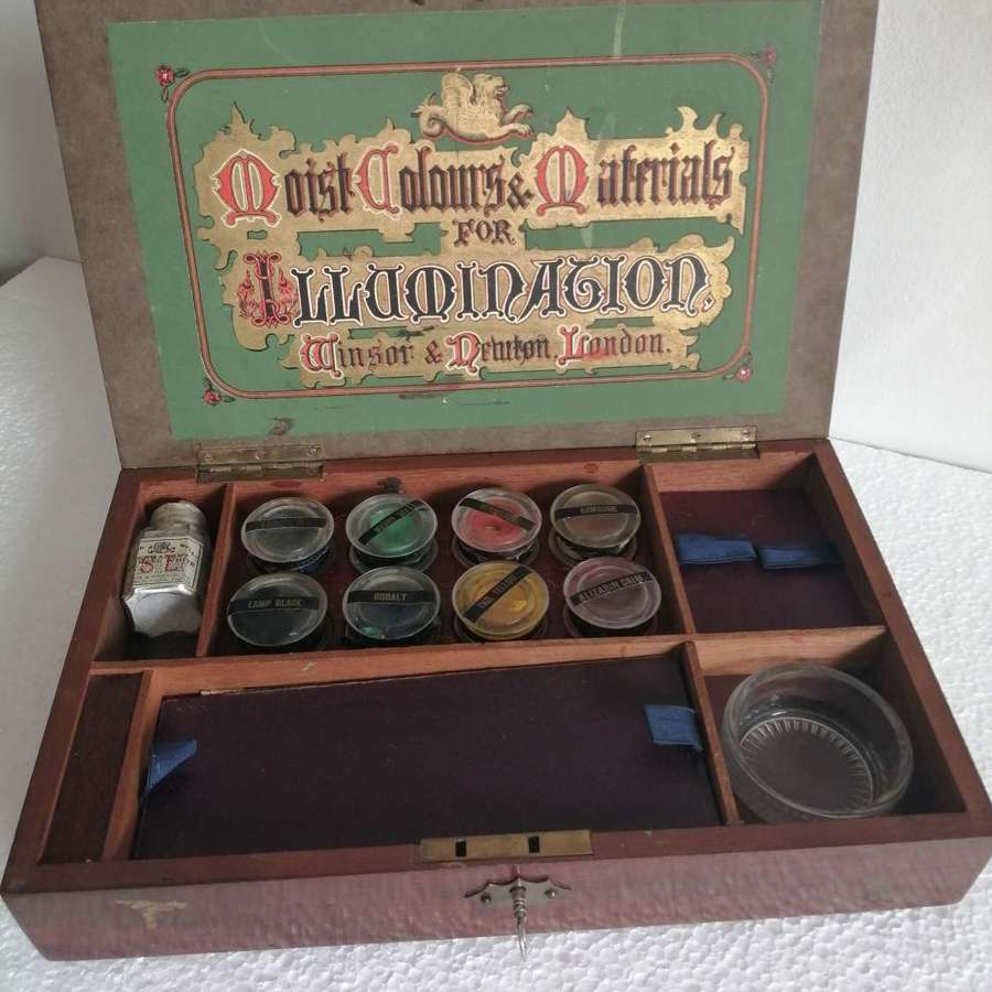 A more unusual Winsor and Newton artists box