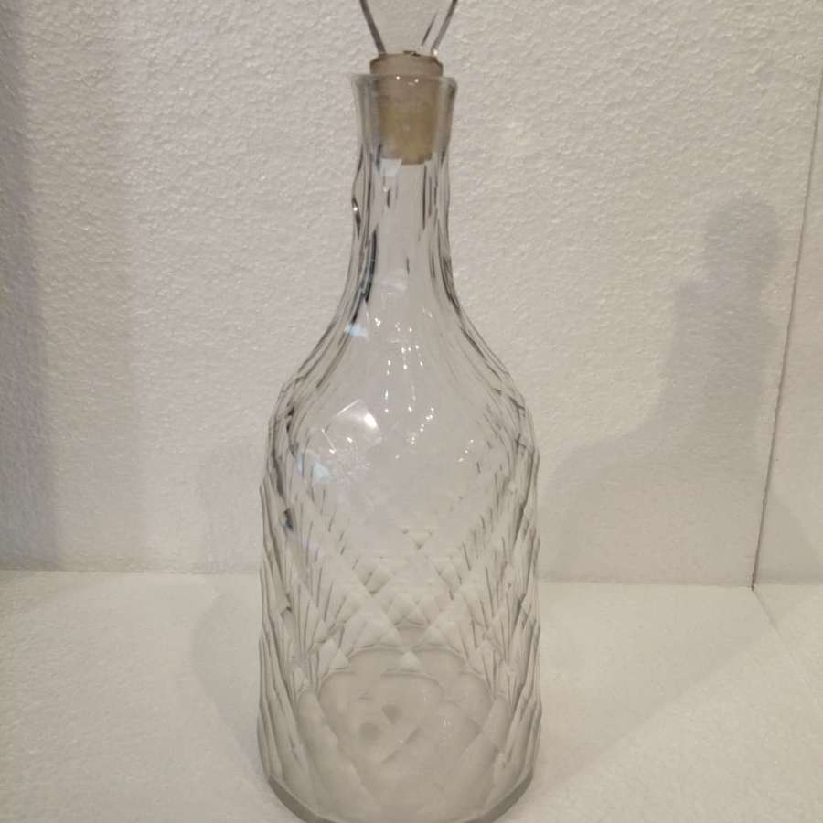A fine quality bell shaped Georgian decanter