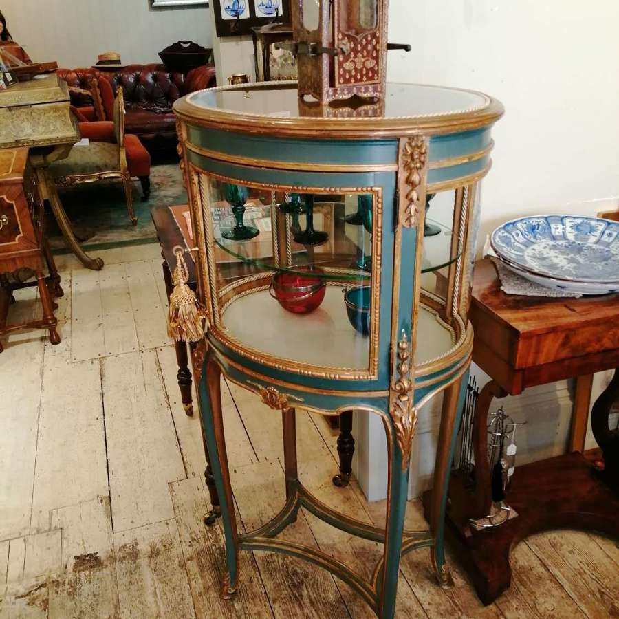 A beautiful quality 19th century French painted bijouterie