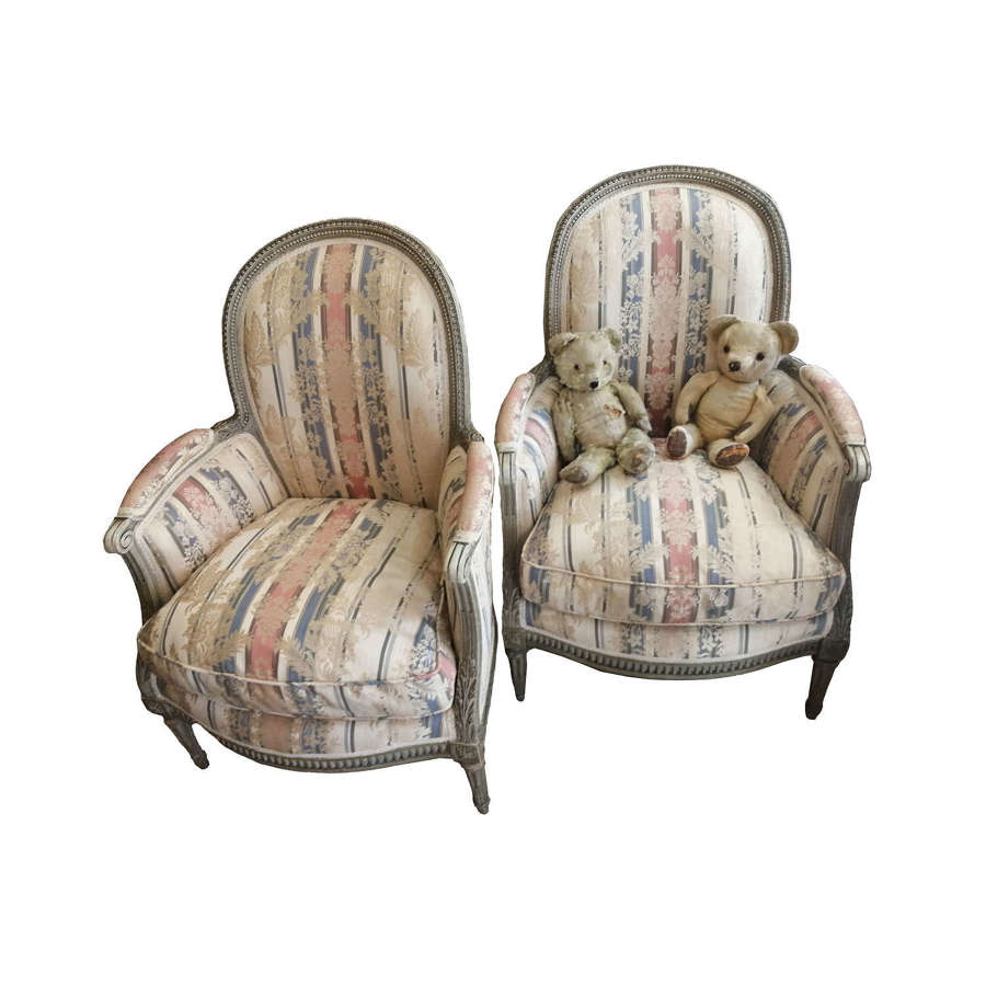 A fine quality pair of 19th century Louis XV style Fauteuil armchairs