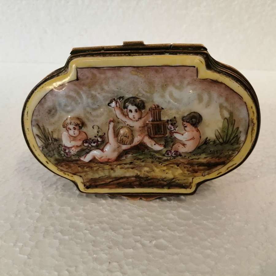 A Naples Royal Porcelain Trinket box