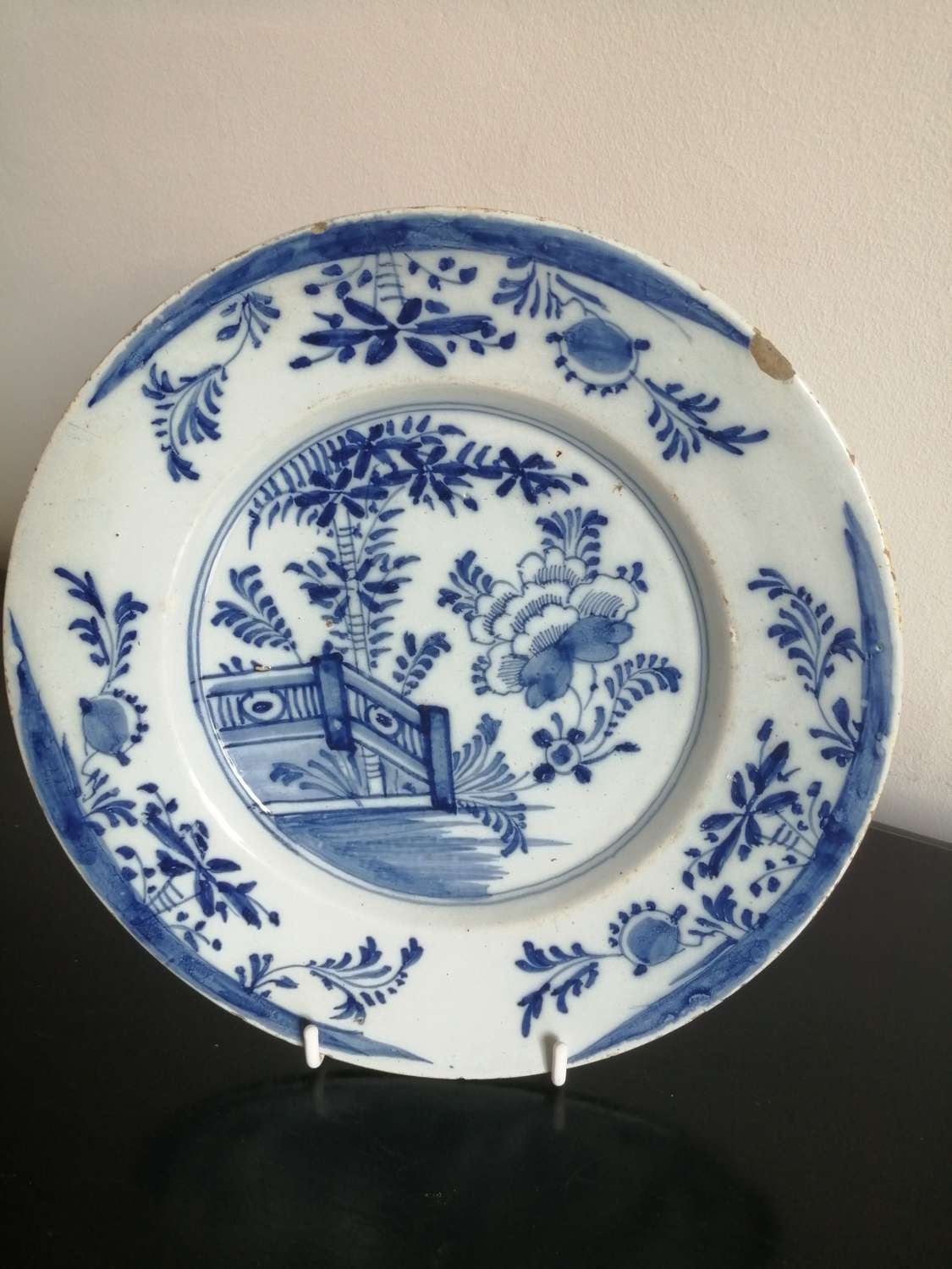 A  good quality 18th century Dutch Delft blue & white plate