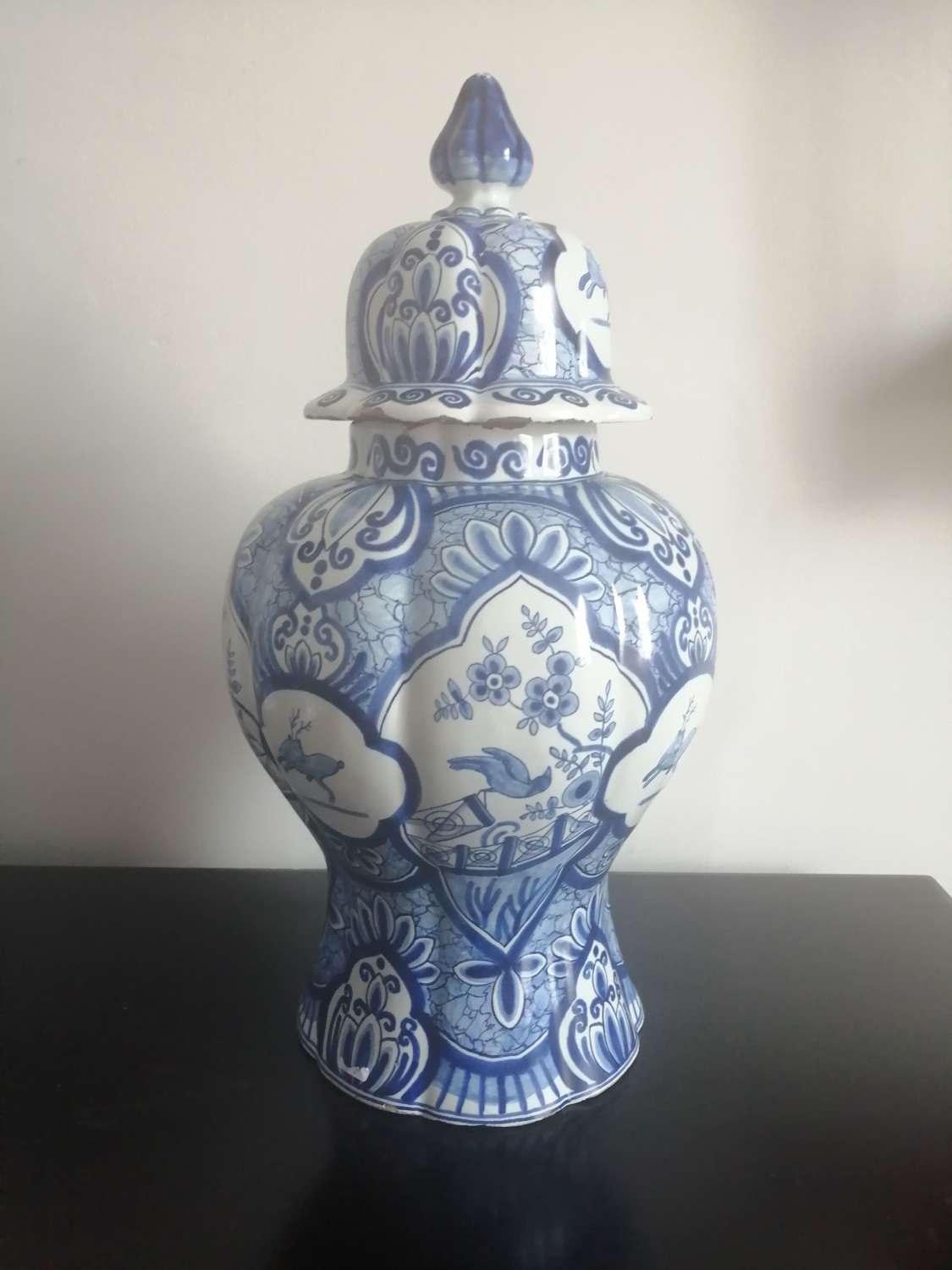 A fine quality Dutch Delft vase & cover