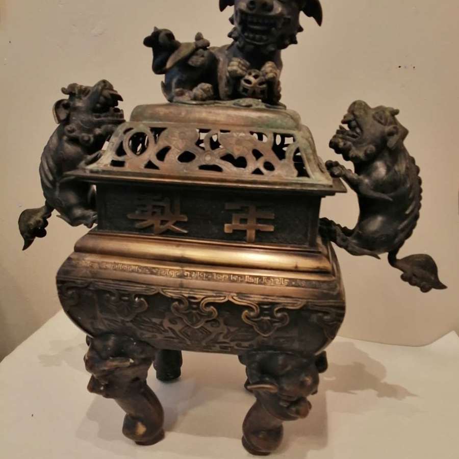 A fine quality Chinese bronze censer