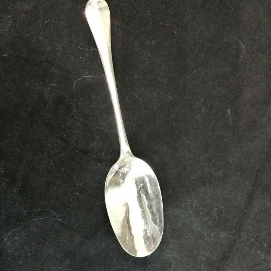 An Irish - Dublin 1761 - silver spoon